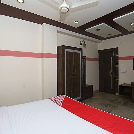 Sheel Gopal Vision Hotel Mathura Exterior foto