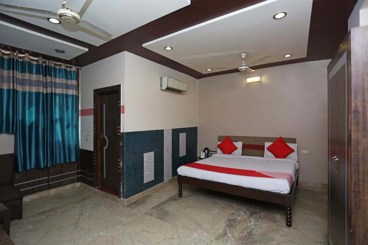 Sheel Gopal Vision Hotel Mathura Exterior foto